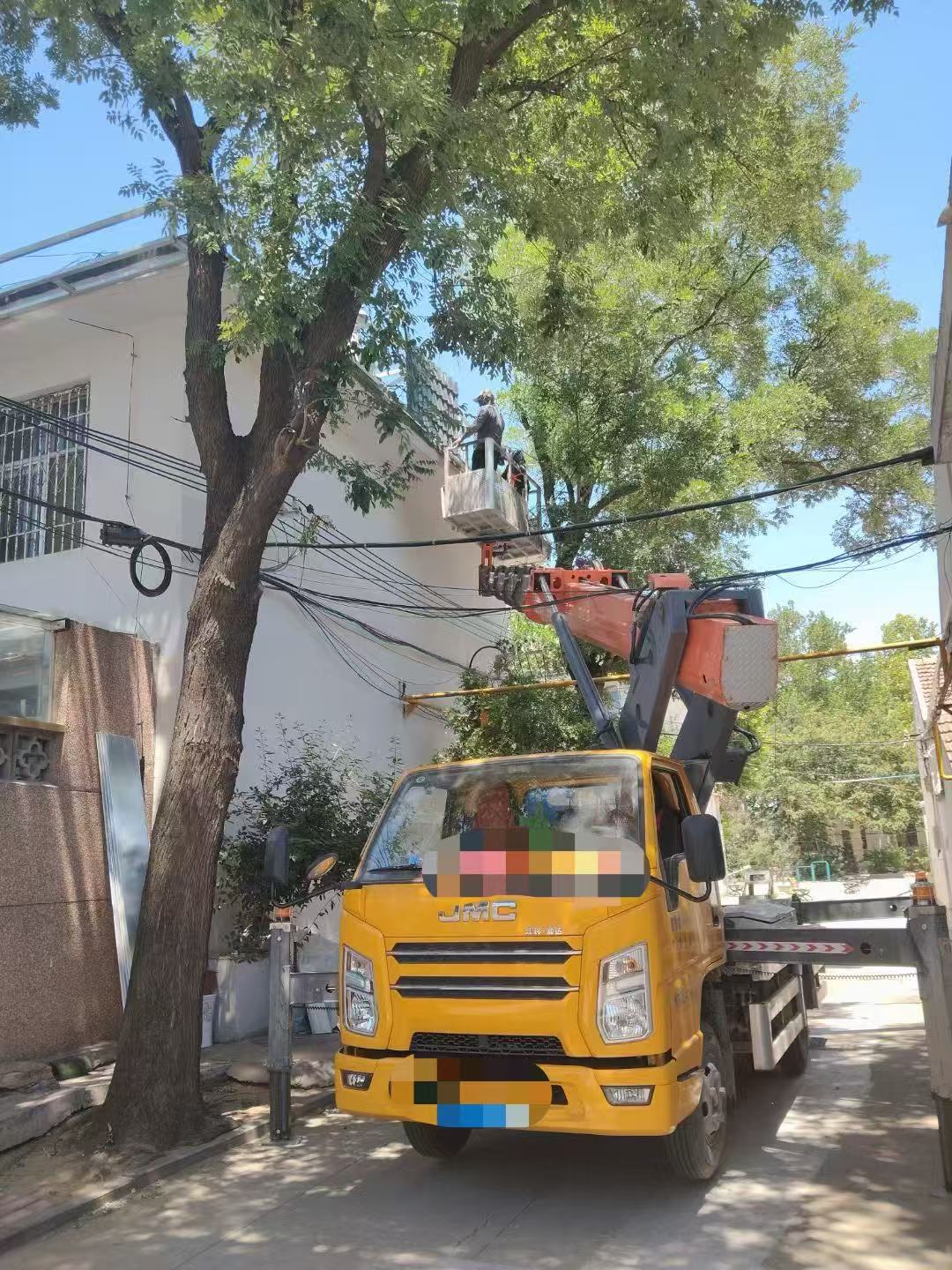 陇南市高空作业车能吊装重物吗？最大承载多少公斤？